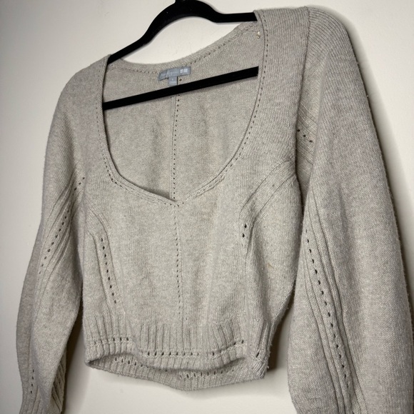UNIQLO X MAME KUROGOUCHI 3D Knit Volume Cropped Wool Blend Sweater in Natural - Picture 3 of 7